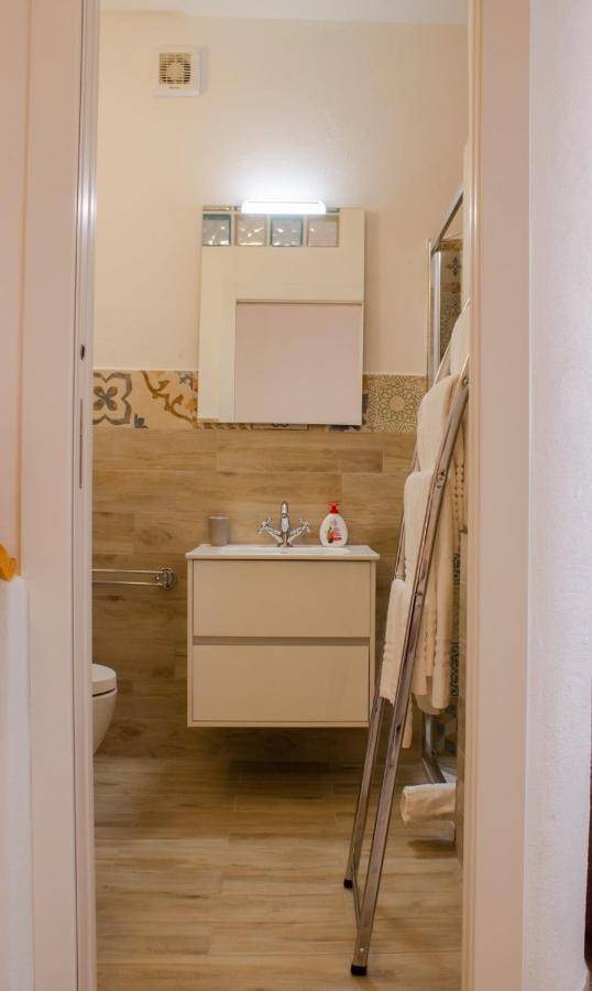 Stella Guest House Santa Teresa Gallura Ngoại thất bức ảnh
